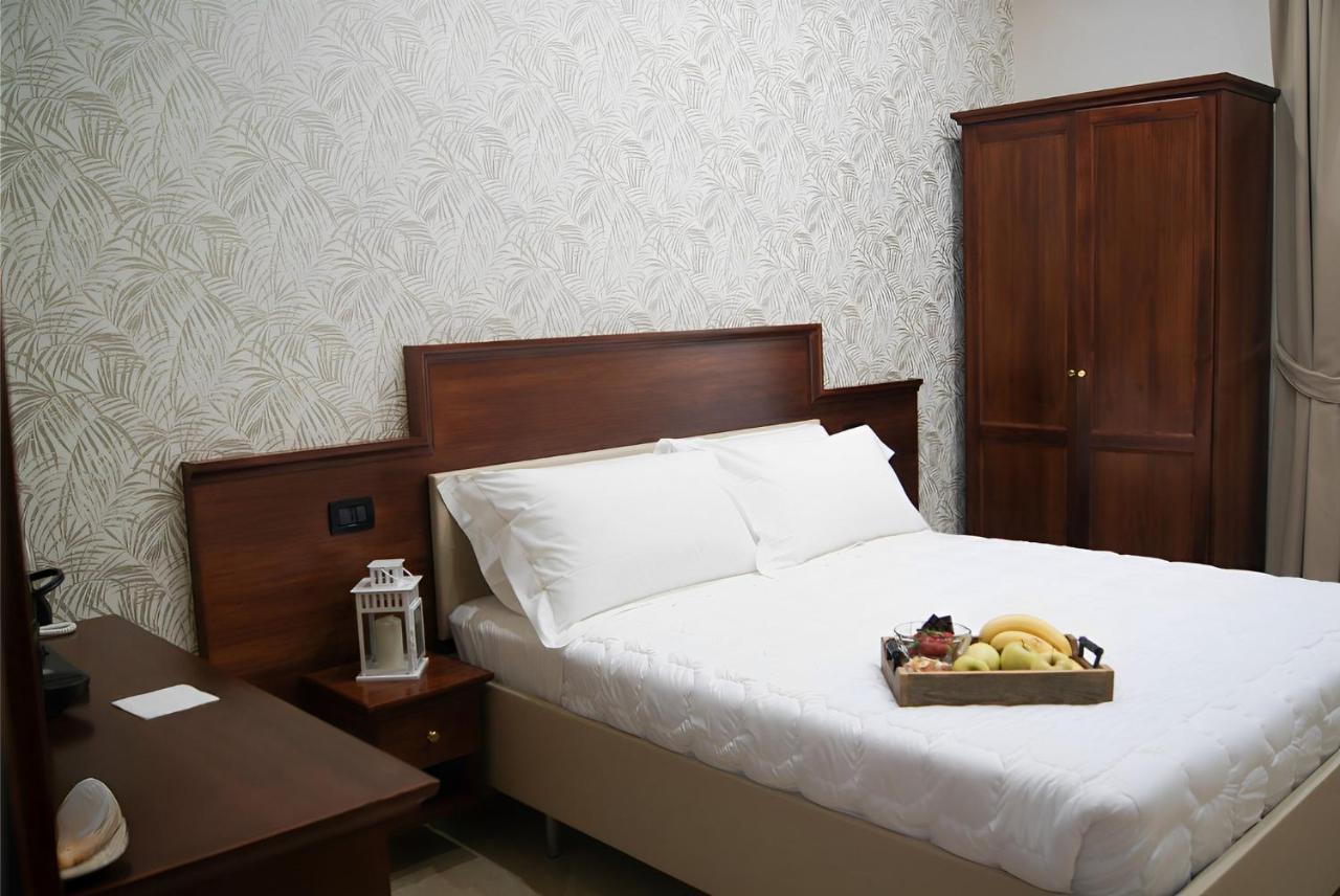Glam Luxury Rome Hotel Bagian luar foto