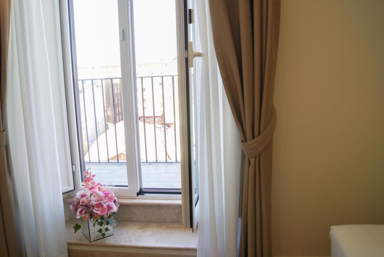 Glam Luxury Rome Hotel Bagian luar foto