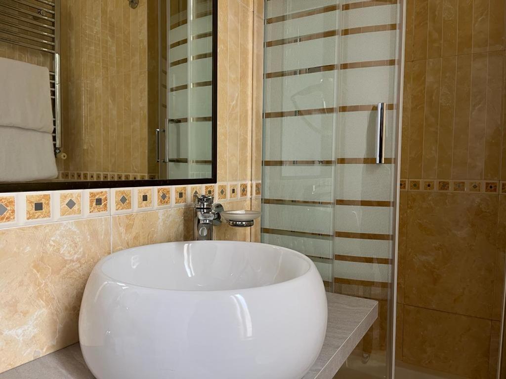 Glam Luxury Rome Hotel Bagian luar foto