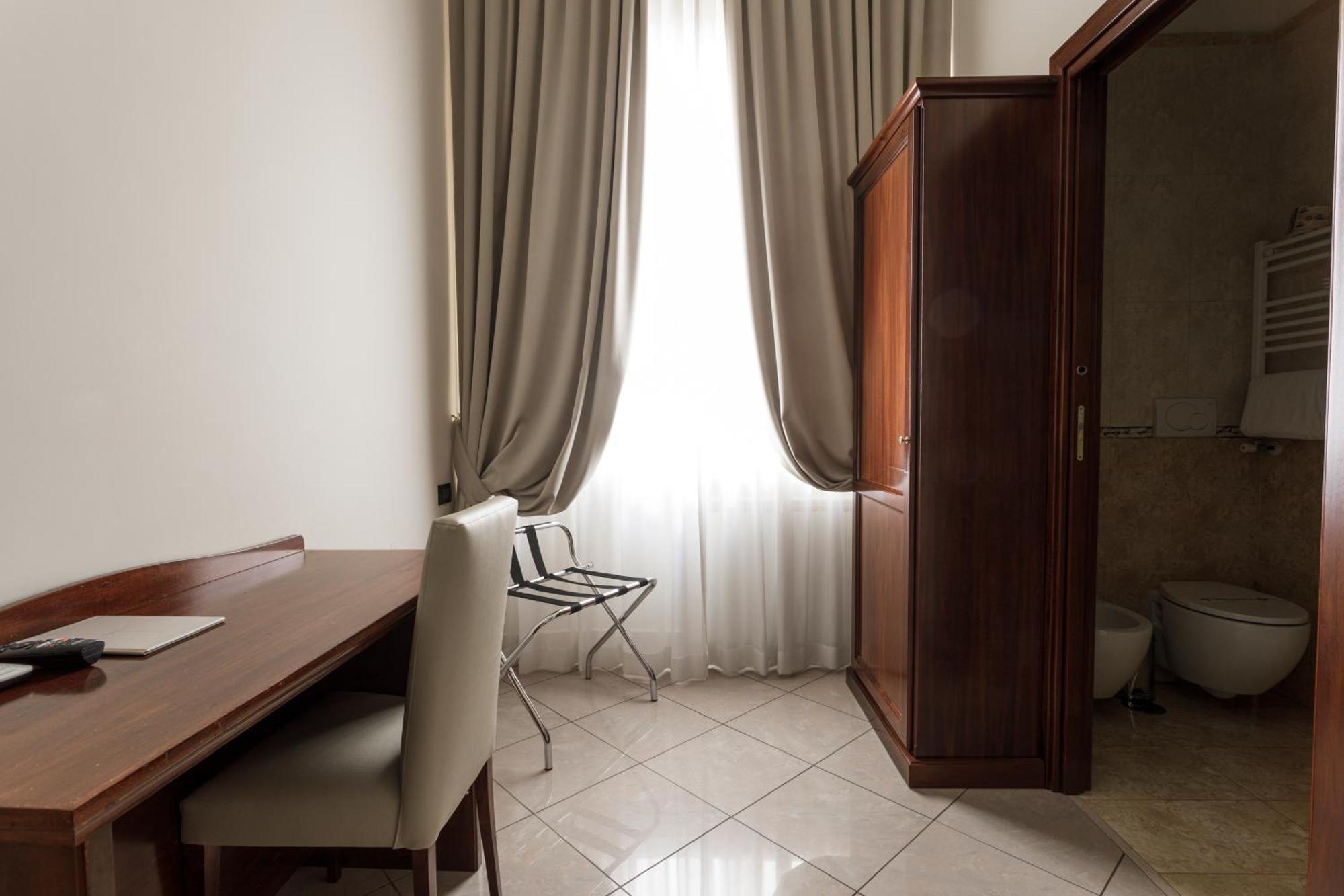 Glam Luxury Rome Hotel Bagian luar foto