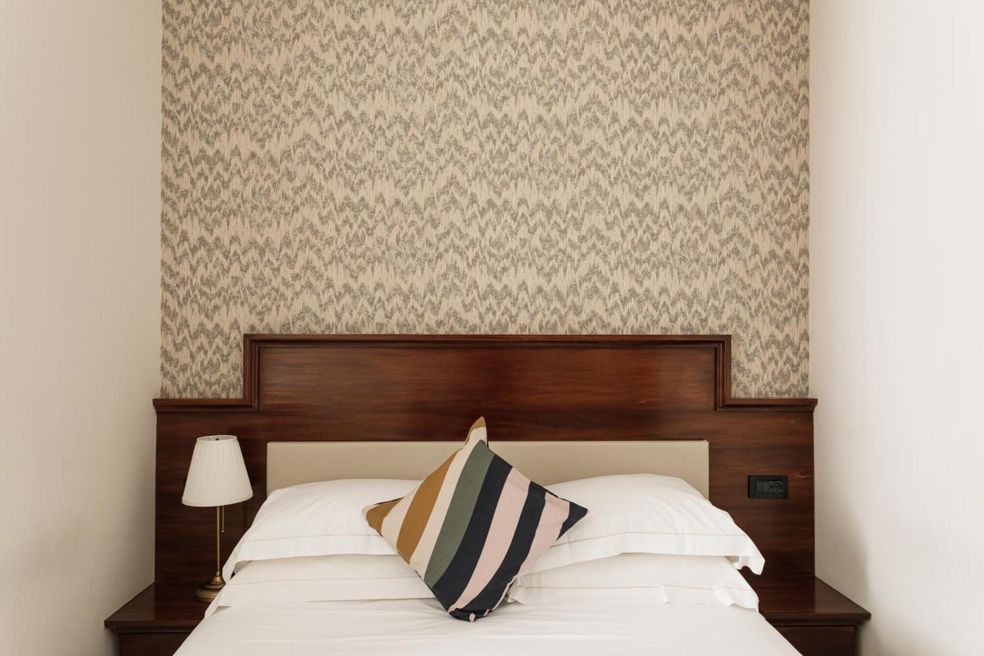 Glam Luxury Rome Hotel Bagian luar foto