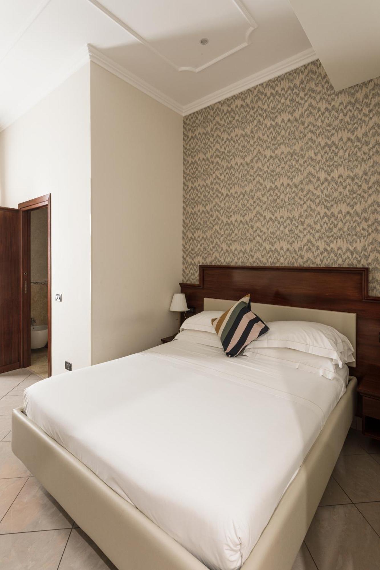 Glam Luxury Rome Hotel Bagian luar foto